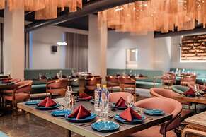 Phoenix Resort