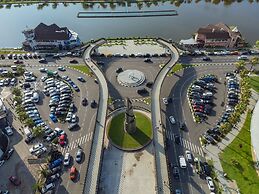 Holiday Point Orbi City