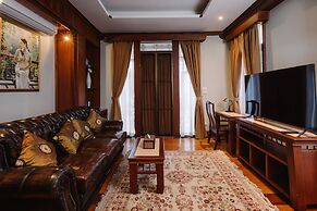 Lunar Mansion Hotel