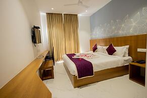HOTEL VARDHA INN