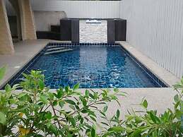 Villa Rosa With Private Pool and Jacuzzi