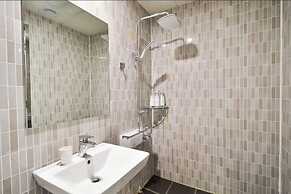 Hotel 701