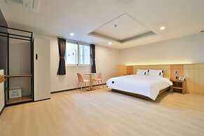 Hotel 701