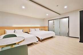Hotel 701