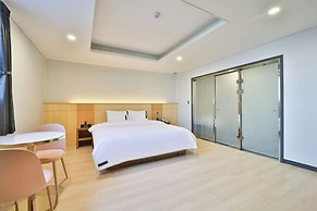 Hotel 701