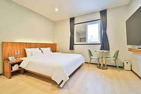 Hotel 701