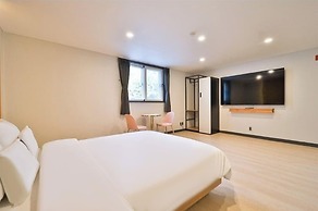 Hotel 701