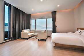Hotel 701