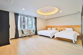 Hotel 701