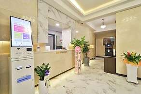 Hotel 701