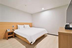 Hotel 701