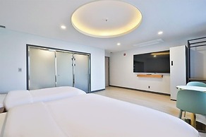 Hotel 701
