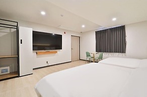Hotel 701
