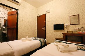 Anggun Hotel