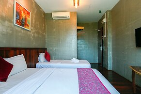 Anggun Hotel