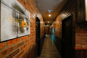Anggun Hotel