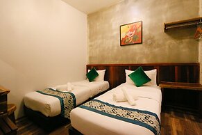 Anggun Hotel