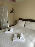 Lovely 2-bed Apartment in Stroud
