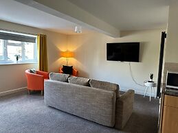 Lovely 2-bed Apartment in Stroud