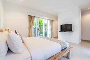 Montana Berawa Villa by Betterplace
