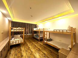 Fusion Hotel