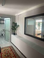 Lavish Camps Bay Pool Side Apartment