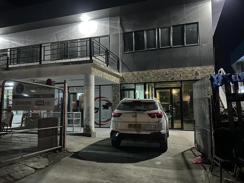 Seaview- Balcony- Aircon- Onsiteparking- Freewifi