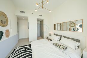 YOGI - Fabulous 2BR Apt Downtown