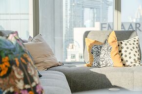 YOGI - Fabulous 2BR Apt Downtown