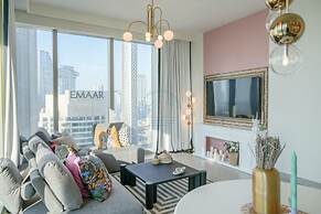 YOGI - Fabulous 2BR Apt Downtown