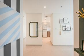 YOGI - Fabulous 2BR Apt Downtown