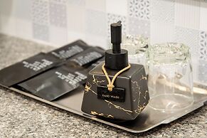 Bania Boutique House