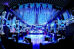 555 HOTEL CLUBBING ADULTS ONLY