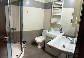 Qeroli apartment