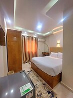Regent Pyramids View