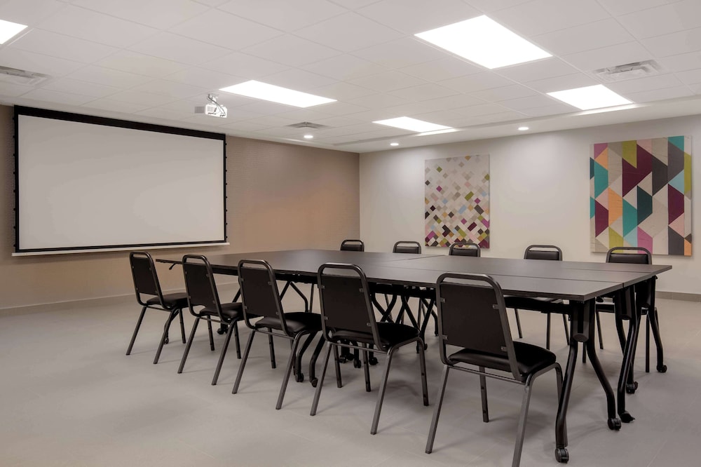 Home2 Suites By Hilton Thunder Bay