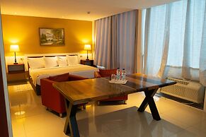 Golden Tree Hotel