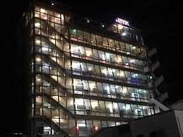 Golden Tree Hotel
