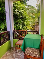 Le Petit Paradis