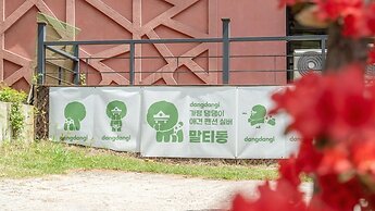 Gapyeong Daengdaengi Dog Pension Silver