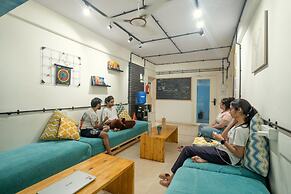 Locomo Hostel Express - Stay Work Eat