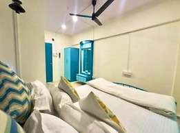 Locomo Hostel Express - Stay Work Eat