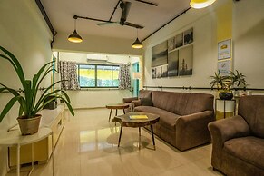 Locomo Hostel Express - Stay Work Eat