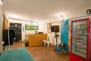 Locomo Hostel Express - Stay Work Eat
