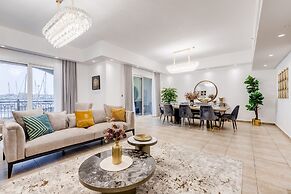 GLOBALSTAY Luxury 3 BR Maid TH Sea View