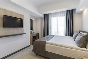 IRENIC HOTEL