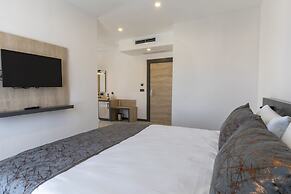 IRENIC HOTEL
