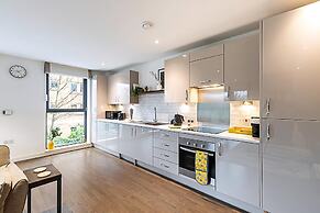 Spacious and Trendy Shoreditch Flat