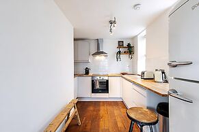 Charming Shoreditch Apartment