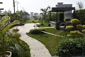 Comfort Inn pratapvasini